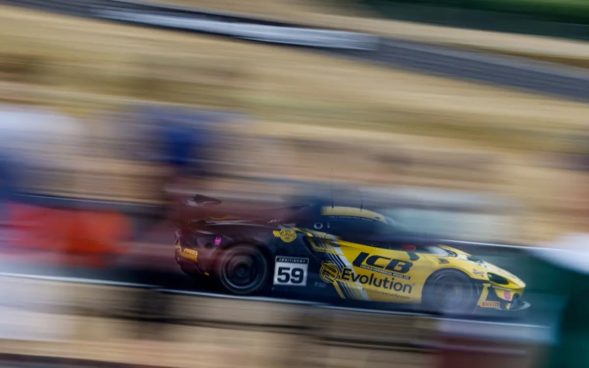 British GT: Optimum Motorsport Sweeps Snetterton GT3 Races